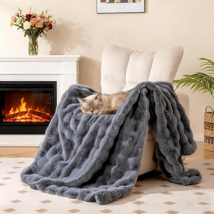 Dreamade Luxury Fuzzy Plush Rabbit Fur Bubble Blanket for Armchair