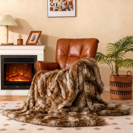 Dreamade 540GSM Soft Plush Fuzzy Luxury Faux Raccoon Fur Blanket for Bed