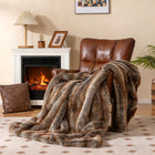 Dreamade 780GSM Soft Plush Fuzzy Luxury Faux Fox Fur Blanket for Sofa